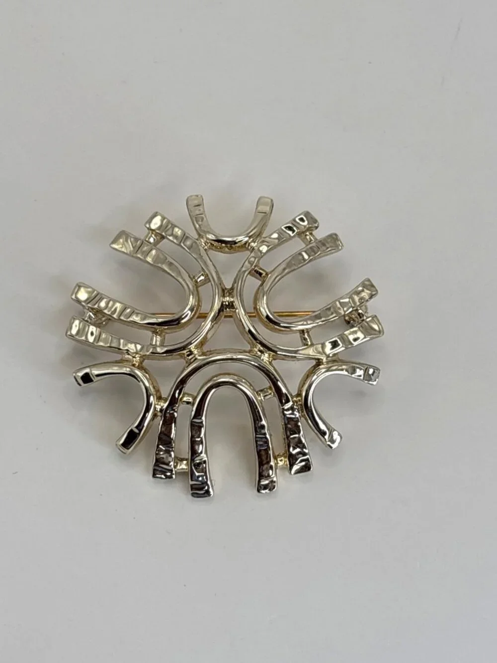 Sarah Coventry Sea Sprite Gold Tone Brooch Pin Signed